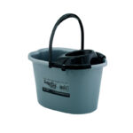 Balde Oval Plástico 19L Superpro Bettanin com espremedor